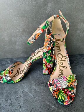 SAM EDELMAN Floral Tropical Yaro Print Ankle Strappy Block Heel Sandal Size 7.5